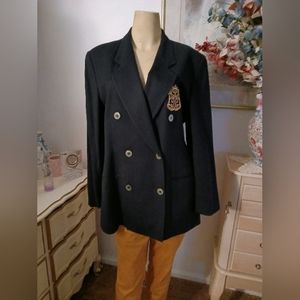 EUC Evan Picone Double breasted Black Blazer. Front pockets on both sides.